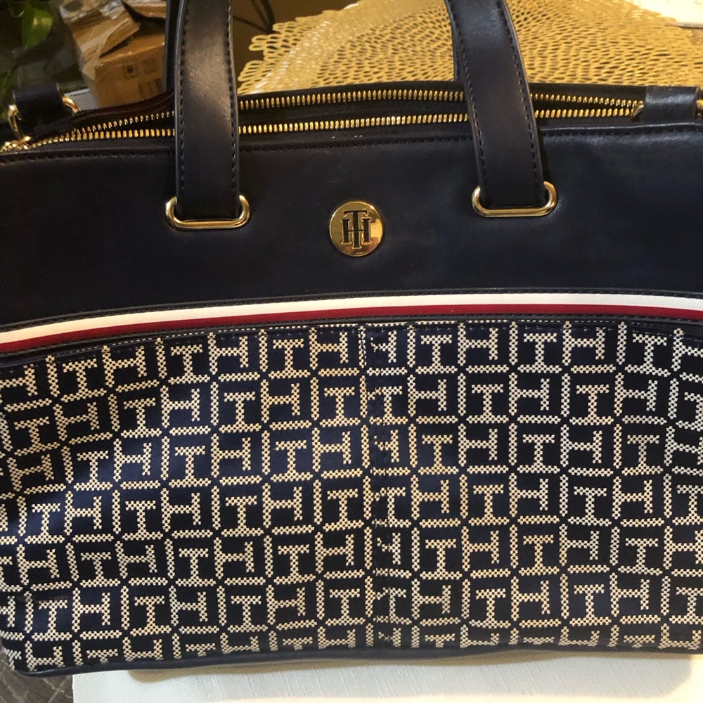 Tommy Hilfiger bag. Navy /white with gold tone and red striped.